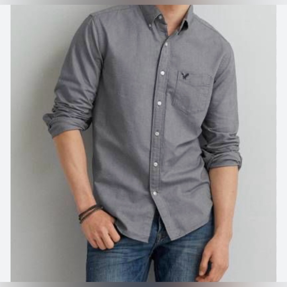 AMERICAN EAGLE Mens Button Down Long Sleeve  Collared y2k Shirt